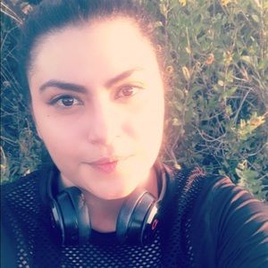 Meet your Posher, Nathaly